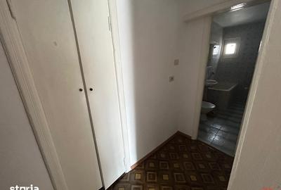 Apartament cu 2 camere decomandat în Sud