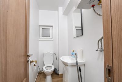 Spațiu comercial, de 24.629999160767 mp, în Central - 12