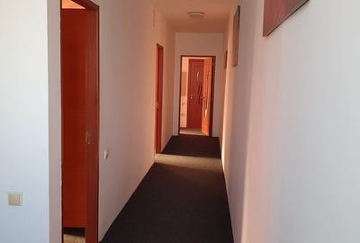 Casă cu Teren 313 Mp în Nord