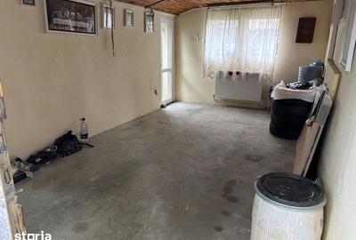 Casă cu 3 camere cu Teren 65 Mp în Central