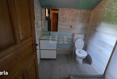 Casă cu 6 camere cu Teren 582 Mp în Svinița - 1