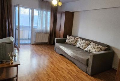 Apartament cu 2 camere decomandat în Griviței