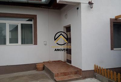 Casă cu 2 camere cu Canalizare în Central - 1