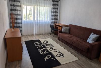 Apartament cu 4 camere decomandat în Gară