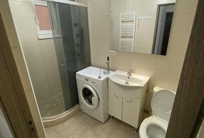 Garsonieră decomandată în Traian