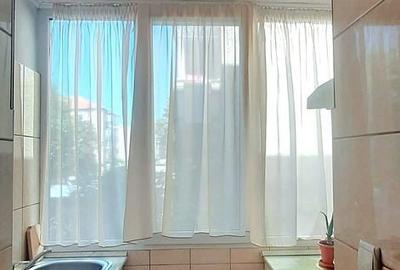 Apartament cu 3 camere decomandat în Central - 1