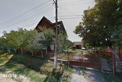 Casă cu 3 camere cu Teren 244 Mp în Băsești
