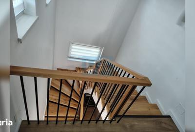 Casă cu 4 camere cu Teren 250 Mp în Florești