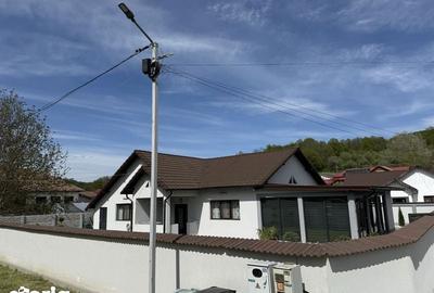 Casă cu 3 camere cu Teren 160 Mp în Mihăești - 7