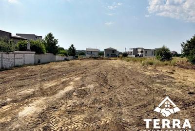 Teren Construcții intravilan de 1238 mp, în Sud
