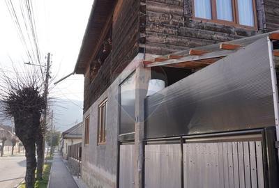 Casă cu 6 camere cu Teren 551 Mp în Central - 3