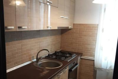 Apartament cu 2 camere decomandat în Mărăței