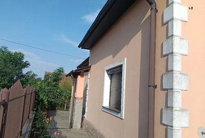 Casă cu 2 camere cu Teren 688 Mp în Central - 2