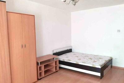 Garsonieră decomandată în Colentina