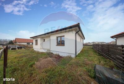 Casă cu 4 camere cu Teren 330 Mp în Stupini - 7