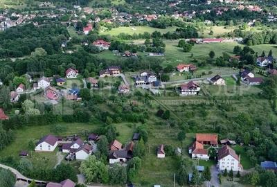 Teren de 2797 mp, în Bran - 5