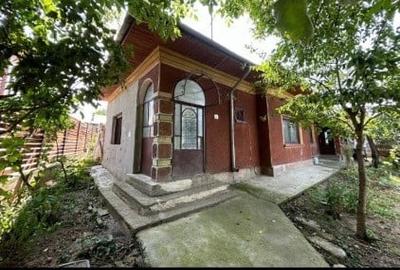 Casă cu 4 camere cu Teren 412 Mp în Comana