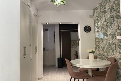 Apartament cu 2 camere decomandat în Trivale