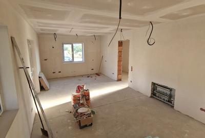 Casă cu 3 camere cu Teren 500 Mp în Ciurea