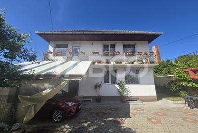 Casă individuală cu 7 camere cu Canalizare în Trei Stejari - 1