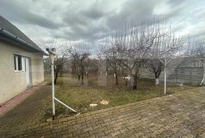 Casă cu 13 camere cu Teren 850 Mp în Bărăbanț - 1