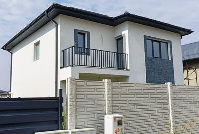 Casă cu 5 camere cu Teren 390 Mp în Berceni - 1
