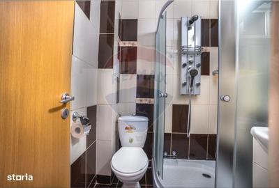 Apartament cu 4 camere decomandat în Răcădău