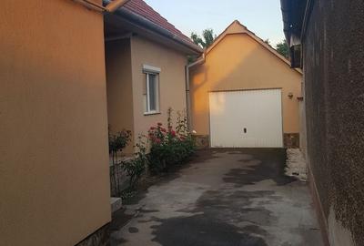 Casă cu 4 camere în Iosia