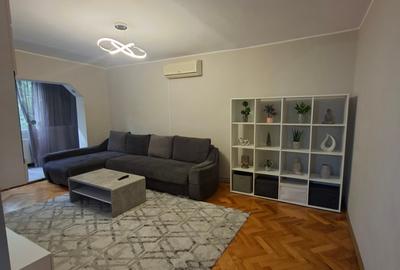 Apartament cu 4 camere decomandat în Aradului