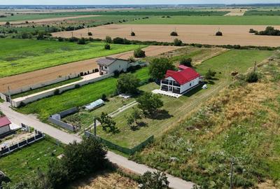 Casă individuală cu 7 camere cu Canalizare în Crevedia - 2