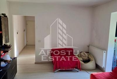 Apartament cu 3 camere semidecomandat, mobilat în Circumvalațiunii - 2