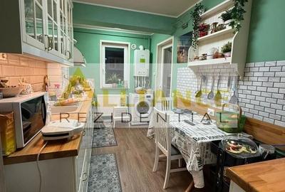 Apartament cu 3 camere decomandat în 1 Decembrie 1918