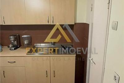 Apartament cu 5 camere în Traian - 12