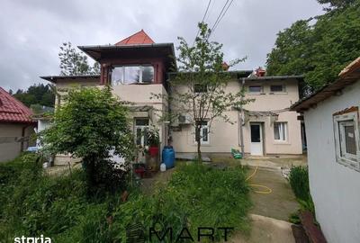 Casă cu 5 camere cu Canalizare în Central
