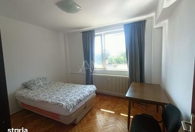 Apartament cu 3 camere în Gruia