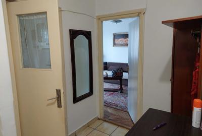 Apartament cu 2 camere semidecomandat în Petros