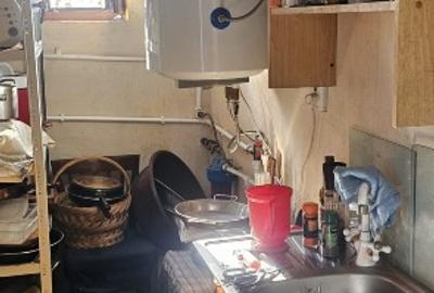 Casă individuală cu 5 camere cu Teren 1292 Mp în Peretu - 14