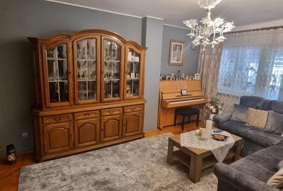 Apartament cu 3 camere decomandat în Central - 3