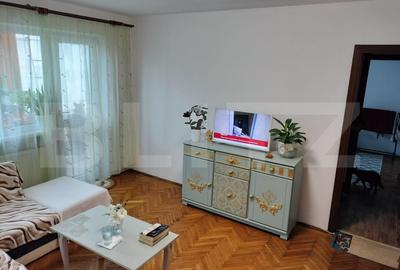 Apartament cu 2 camere semidecomandat, mobilat în Central
