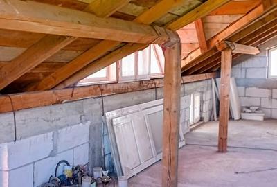 Casă cu 3 camere cu Teren 830 Mp în Central - 12