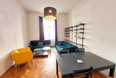 Apartament cu 3 camere decomandat în Central - 2