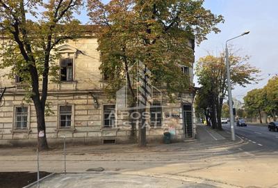 Casă individuală cu 55 camere cu Canalizare în Semicentral