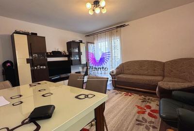 Apartament cu 3 camere decomandat, mobilat în Exterior Sud