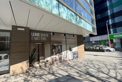 Spațiu comercial, de 378 mp, în P-ța Victoriei - 1