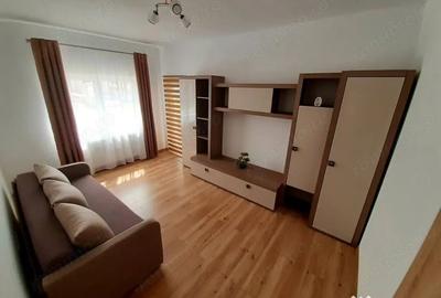 Apartament cu 2 camere decomandat în Moșilor