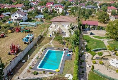 Casă cu 7 camere cu Teren 3000 Mp în Corbeanca - 2