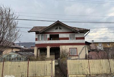 Casă cu 4 camere cu Teren 141 Mp în Măneciu - 3