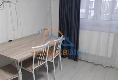 Apartament cu 2 camere semidecomandat în Giurgiului
