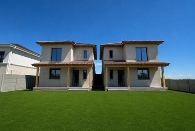 Duplex cu 4 camere cu Canalizare în Moșnița Veche - 1