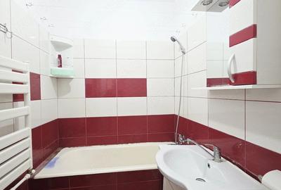 Apartament cu 2 camere semidecomandat în Micro 19